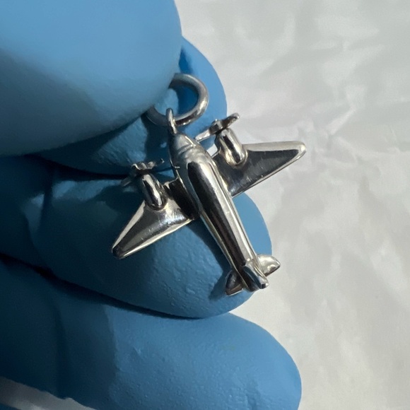 Tiffany & Co. airplane charm